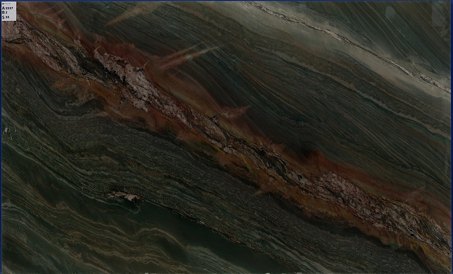 quartzite-maestro-antique